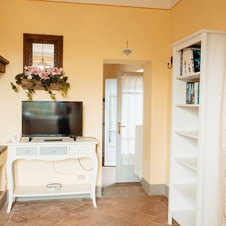La Pescaia Casa Vacanza Larciano Luaran gambar