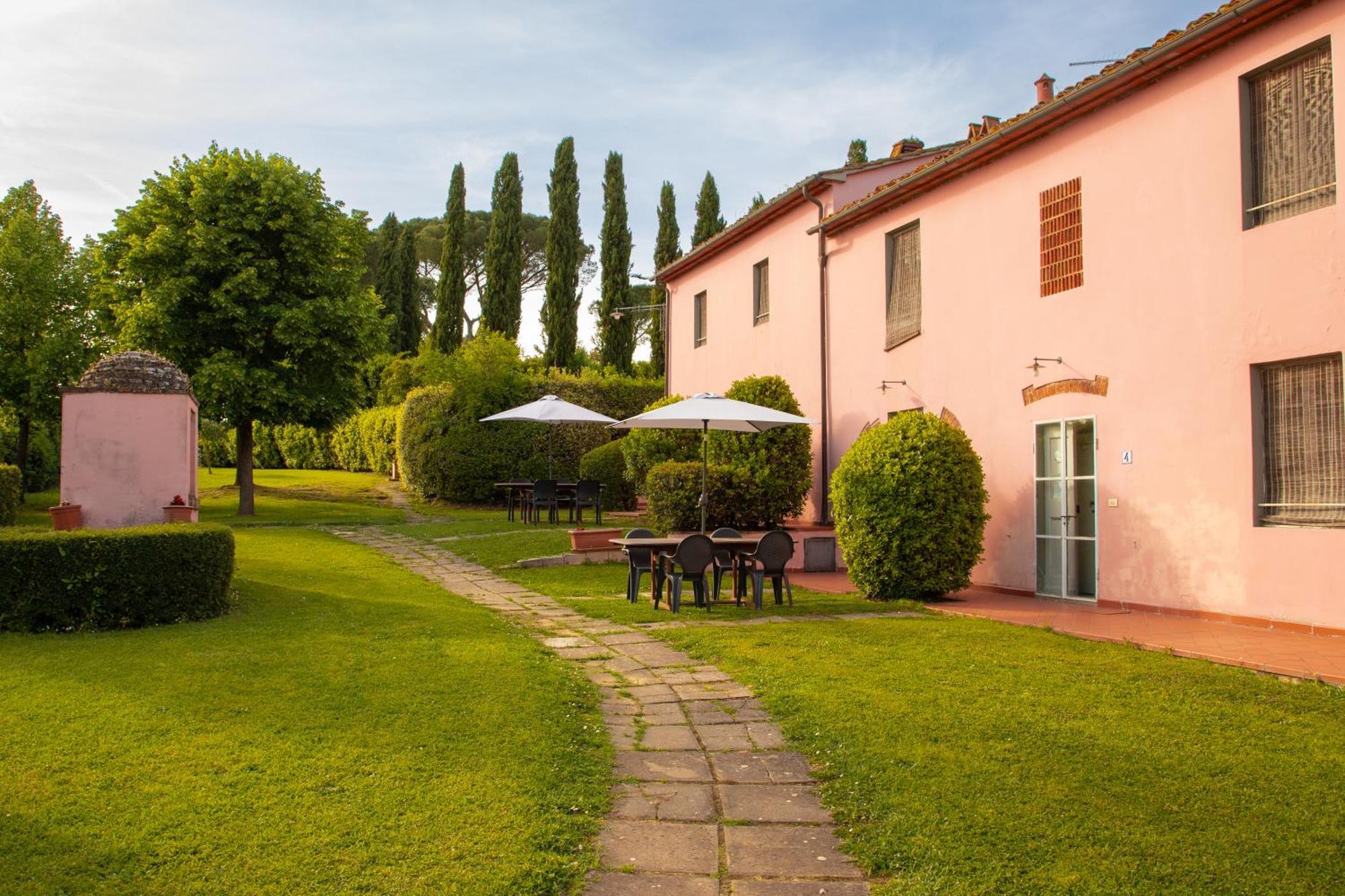 La Pescaia Casa Vacanza Larciano Luaran gambar