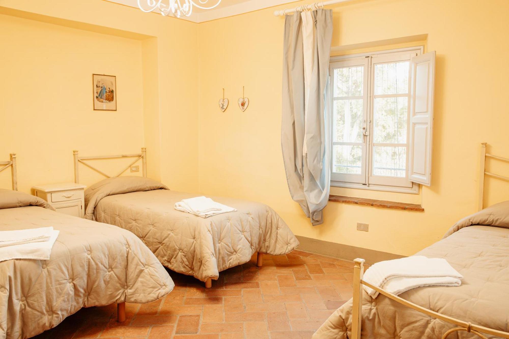 La Pescaia Casa Vacanza Larciano Luaran gambar